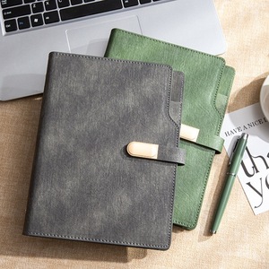 Coffret Cadeau Journal IStapromo avec Logo Personnalisé, Couverture en Similicuir Haute Qualité, Style Bureau Professionnel, Idéal Étudiant - Product Image 6