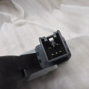 มอเตอร์กระจกไฟฟ้า GJ6A-59-58X742-801 สำหรับรถยนต์มาสด้า 356 CX79 M6 แบบไฟฟ้า - Product Image 3