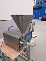 Remplisseuse de buse de remplissage pneumatique semi-automatique Machine de remplissage de shampoing détergent Machine de remplissage de bouteilles en verre