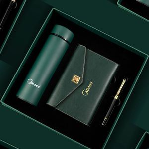 Coffret Cadeau d'Entreprise Personnalisable de Luxe avec Carnet à Feuillets Mobiles, Thermos LED, Bloc-Notes Rechargeable en Cuir PU et Stylo - Product Image 1