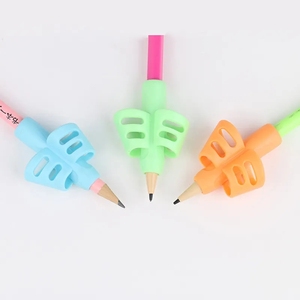 Juego de 3 Empuñaduras de Silicona Suave para Lápices, Soportes para Dos Dedos para la Práctica de Escritura y Corrección de Postura en Niños - Product Image 2