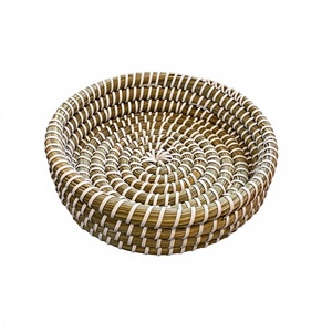 Conteneur alimentaire en jonc de mer sculpté à prix abordable, style bohème, écologique, respirant, vaisselle multifonctionnelle, capacité 1-3L - Product Image 1
