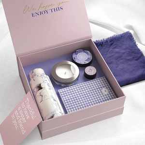 Coffret cadeau bain Spa pour femmes, écharpe soyeuse de luxe Jasmine bougie parfumée vanille miel main beurre Spa coffret cadeau soins personnels - Product Image 1