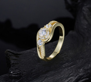 Bague pour femme en argent sterling S925 torsadée et entrelacée avec moissanite, cadeau de fiançailles de luxe, élégante et polyvalente, 2026 - Product Image 6