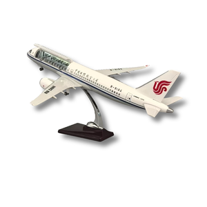 Articles cadeaux Jouets moulés sous pression Matériau en résine transparente 47cm C919 <span class=keywords><strong>Air</strong></span> China Maquette d'avion avec fenêtre ouverte et lumières LED - Product Image 6
