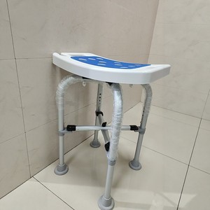 Tabouret pliant de salle de bain, petit tabouret de douche portable blanc antidérapant pour personnes âgées et femmes enceintes, usage domestique - Product Image 2