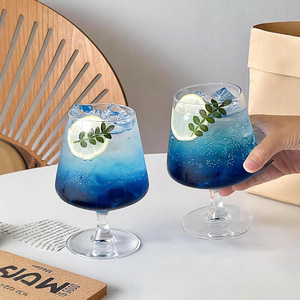 Verre à cocktail élégant à pied bas pour boissons, sodas, eaux pétillantes et mélanges – Vaisselle raffinée - Product Image 2
