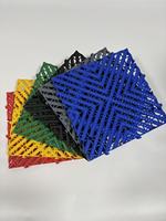 Dalles de sol en plastique de couleur personnalisée, grilles modulaires emboîtables, tapis robustes antidérapants, imperméables, écologiques, pour garage et salle de sport