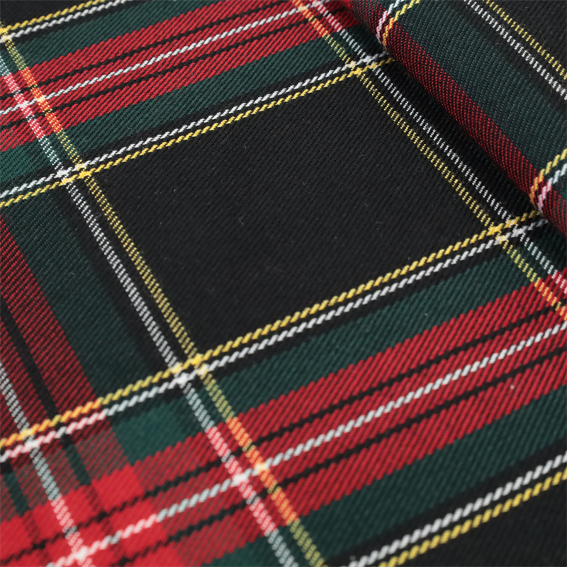 Bamboo Polyester Plaid Fabric in Black Red Green 50%Bm50%T Twill Tartan Plaid Fabric for Womens Dress and Scarf Trouser Blazer