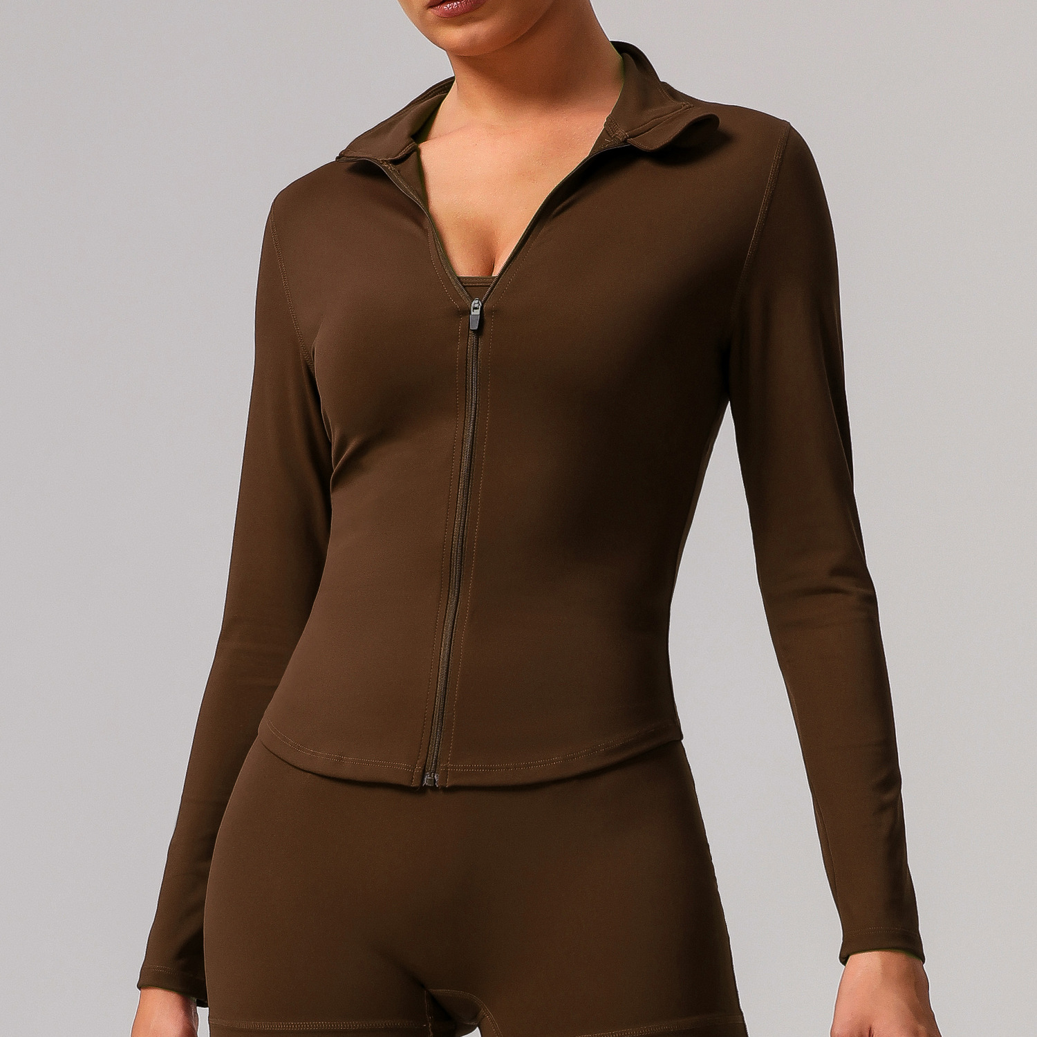 สีน้ำตาลกาแฟเข้ม