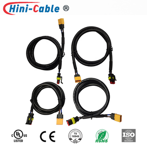 Cable de Red CAT6 de 8 Pines de Cobre, 90/180 Grados, 26AWGx4P, Cable LAN con Cubierta Protectora de Moldeo por Inyección Personalizada HINICABLE - Product Image 3