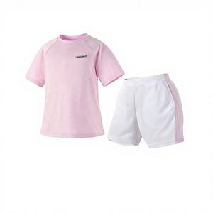 Ensemble de vêtements de sport décontractés à manches courtes pour garçons - Polyester - Vêtements de sport personnalisés en gros - Product Image 1