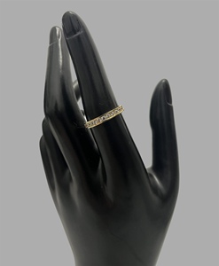 Huecos Raf harga dasar untuk 9K disesuaikan perhiasan emas cincin emas kuning dengan Channel-Set <span class=keywords><strong>Zirconia</strong></span> buatan Spanyol