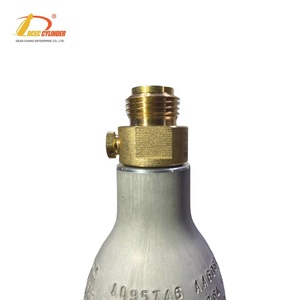 Cilindro de CO2 de Aluminio de Alta Presión de 0.6L, Grado Alimenticio, con Válvula G1/2 para Máquina de Refrescos - Product Image 3