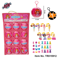 Nouvelle conception Tengrui, directement de l'usine, jouets en plastique pas chers, adorables œufs mystères surprise avec poupée et bonbons pour filles