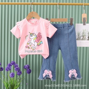 Nouvel ensemble deux pièces pour filles, style coréen décontracté d'été, haut à manches courtes en coton avec motif de dessin animé mignon + jean en denim à nœud papillon - Product Image 4