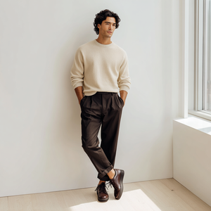 メンズ秋用コットン混紡クルーネックセーター ミニマリスト無地ニットロゴプルオーバー OEM卸売 - Product Image 2