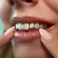 Gemas Dentales al por Mayor, Caja de 20 Piezas, Joyería Dental Brillante, Diamantes de Imitación con Reverso Plano, Cristales para Dientes, para Uso Profesional en Salones