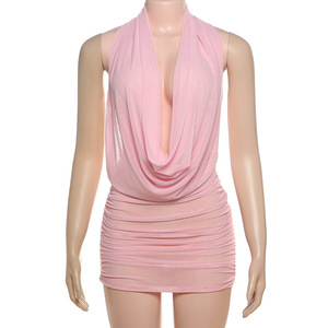 ชุดเซ็ต 2 ชิ้น แฟชั่นสำหรับผู้หญิง ดีไซน์เซ็กซี่ สีพื้น คอวีลึก โชว์สัดส่วน กระโปรงสั้นทรงเข้ารูป - Product Image 5