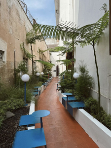 Tavolo laterale a <span class=keywords><strong>parete</strong></span> moderno in ferro battuto <span class=keywords><strong>tavolino</strong></span> <span class=keywords><strong>da</strong></span> caffè per interni esterni risparmio di spazio piccolo tavolo <span class=keywords><strong>da</strong></span> pranzo luce di lusso - Product Image 3