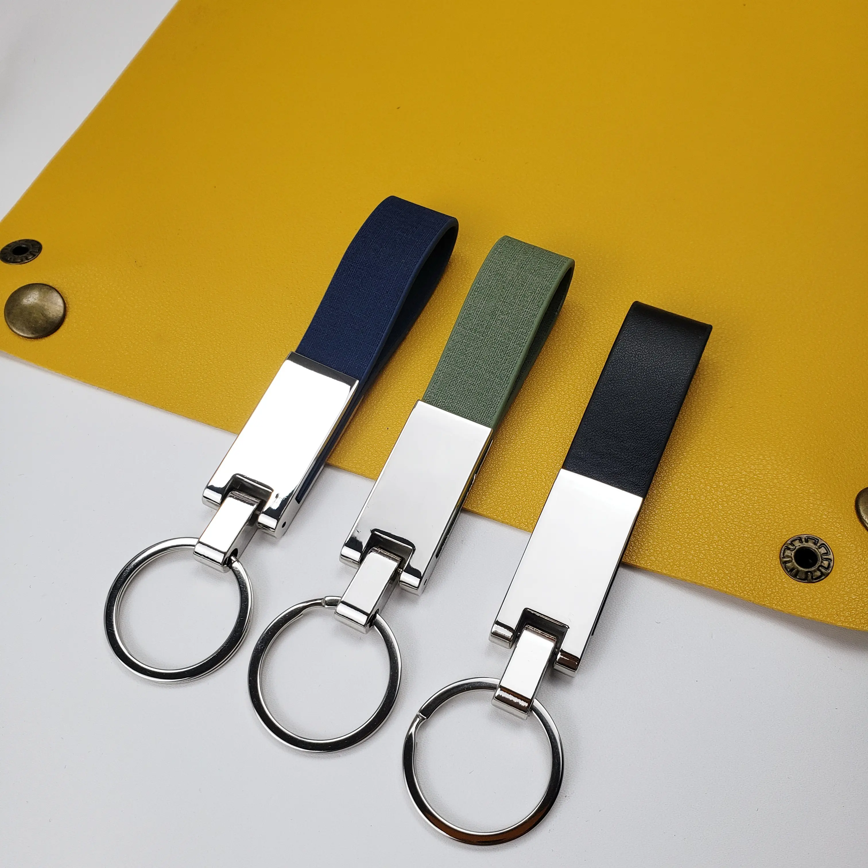 Porte-clés en métal personnalisé porte-clés en cuir ébauches porte-clés en cuir véritable