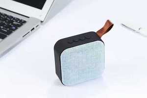 Haut-parleur sans fil portable RGB avec Bluetooth, charge USB, carte TF et <span class=keywords><strong>radio</strong></span> <span class=keywords><strong>FM</strong></span> pour l'amélioration audio des ordinateurs/téléphones mobiles - Product Image 4