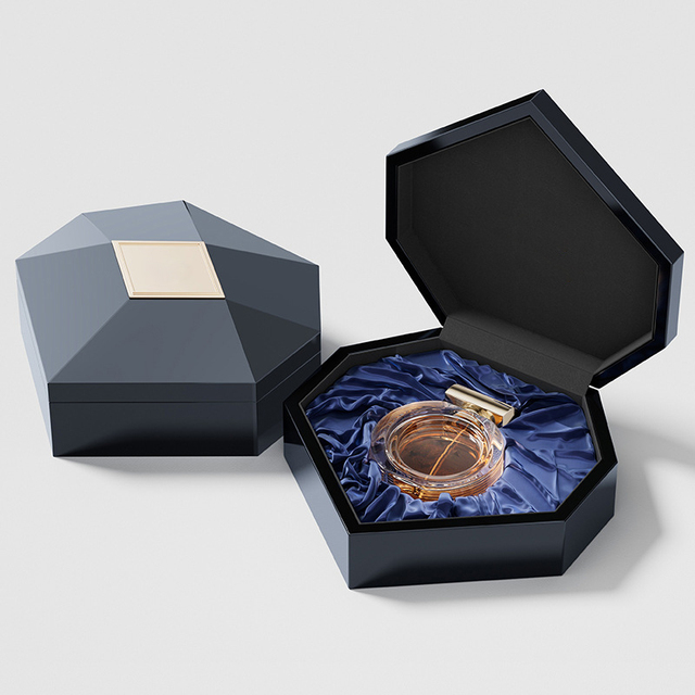 High Quality Heart Perfume Wooden Gift Boxes Valentine's Day Cosmetic Box Packaging Luxury Black Gift Box