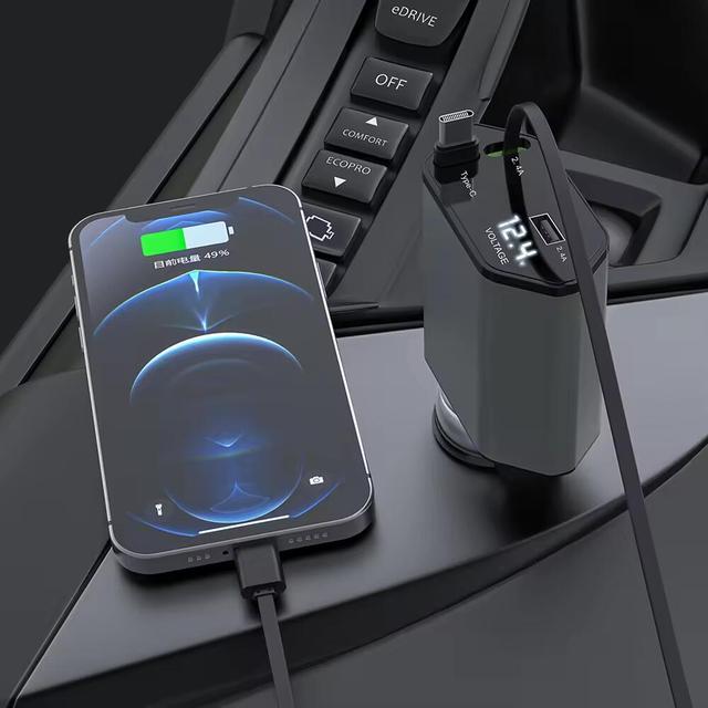 New Car Charger 4 in 1 120W Super Fast Charging Retractable Charging Cable USB Type C Port Car Charging