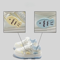 Baskets blanches en maille pour femmes avec design résille, semelle épaisse, chaussures de sport décontractées