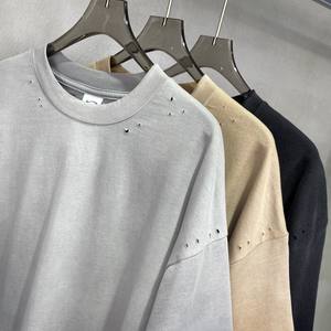 Camiseta Casual de Algodón Vintage para Hombre, de Manga Corta, Estilo Holgado con Lavado Ácido y Efectos Desgastados, Larga (250 g/m²), con Patrones Transparentes Rociados - Product Image 6