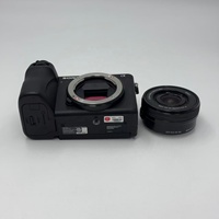 Appareil photo numérique hybride Sony Alpha 6700 (A6700) en gros avec objectif PZ 16-50mm, 26MP, AF IA, vidéo 4K 120p 10 bits 4:2:2, 7 stops, IBIS, vente en gros