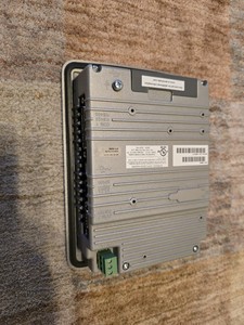 Panel HMI Beijer Mitsubishi E1071 Usado - Product Image 3