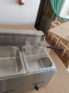 Nouvelle <span class=keywords><strong>Friteuse</strong></span> à <span class=keywords><strong>Gaz</strong></span> de Table Professionnelle 8L+8L Double Cuve en Acier Inoxydable pour Frites Poulet Frit Tempura GPL/<span class=keywords><strong>Gaz</strong></span> Naturel OEM/ODM - Product Image 6