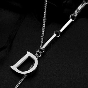 Nuevo y Delicado Collar con Colgante Doble de Acero Inoxidable con Letra Inicial A-Z para Hombre y Mujer, Chapado en Oro de 18K - Product Image 2