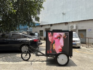 Tricycle publicitaire mini LED Sunrise avec écran LED sur trois côtés pour utilisation en campagne et dans les petites églises - Product Image 5