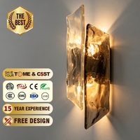 Applique murale LED moderne en fer, style luxe léger, pour chevet, salon, couloir, créative, design, avec éléments en verre, pour maisons modèles