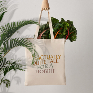 Sac fourre-tout personnalisé en toile avec motif « Je suis en fait assez grand pour un Hobbit » – Sac à bandoulière personnalisé pour le voyage, sac de shopping pour femme - Product Image 3