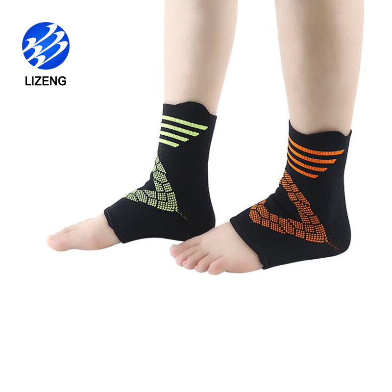 Компрессионная поддержка голеностопа для футбола