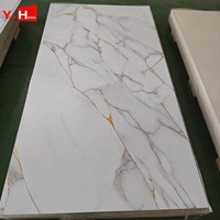 Panneaux muraux en PVC modernes à effet brillant, aspect marbre, revêtement UV, imperméables, recyclables, service de découpe, feuille de marbre