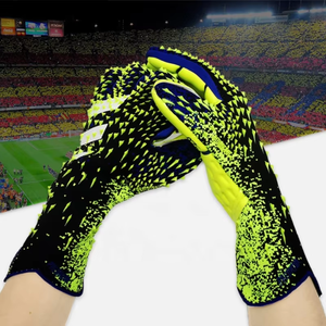 Gants <span class=keywords><strong>de</strong></span> <span class=keywords><strong>gardien</strong></span> <span class=keywords><strong>de</strong></span> but <span class=keywords><strong>de</strong></span> football professionnel pour jeunes gants <span class=keywords><strong>de</strong></span> sport en latex épais bon marché avec protection des doigts en vente - Product Image 3
