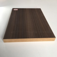Panneau MDF en placage de noyer 18 mm, sortie d'usine