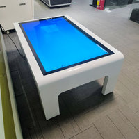 Table tactile interactive de 55 pouces pour la maternelle avec écran multi-touch pour les activités d'apprentissage et d'enseignement en groupe pour les enfants
