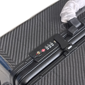 Valise à roulettes rigide en fibre de carbone de 20 pouces avec serrure à combinaison TSA pour les voyages d'affaires - Product Image 5