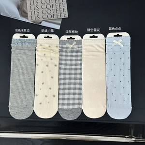 Chaussettes mi-mollet amples pour femme Song Mu, respirantes, à pois, avec bordure en dentelle, style preppy - Product Image 3