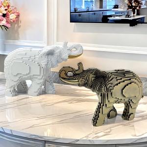 Figurine d'éléphant marchant en résine époxy de luxe léger, bloc de construction artistique pour le salon, meuble TV, décoration créative pour la maison - Product Image 2
