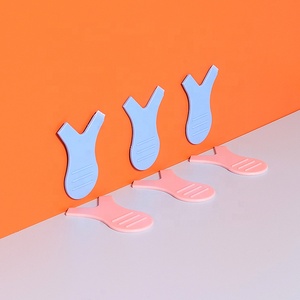 Brosse Y pour <span class=keywords><strong>cils</strong></span>, peigne <span class=keywords><strong>de</strong></span> lifting des <span class=keywords><strong>cils</strong></span>, outils auxiliaires pour extensions <span class=keywords><strong>de</strong></span> <span class=keywords><strong>cils</strong></span>, brosse en forme <span class=keywords><strong>de</strong></span> Y – Vente en gros à chaud - Product Image 2