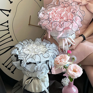 Biglietto <span class=keywords><strong>di</strong></span> <span class=keywords><strong>auguri</strong></span> personalizzato per la laurea in Chiffon rosa eterno Bouquet <span class=keywords><strong>di</strong></span> balletto conservato <span class=keywords><strong>fiori</strong></span> <span class=keywords><strong>di</strong></span> lunga durata 3-5 anni per la festa della mamma - Product Image 4