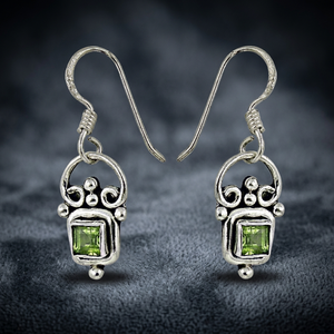 Pendientes Colgantes de Topacio Verde con Corte Cojín, Hechos a Mano en Plata Maciza, Pendientes Cuadrados de Doble Capa, Regalo de Boda para Mujer - Product Image 1