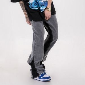 Vente en gros : Nouveaux modèles de jeans évasés pour hommes, style streetwear, patchwork, déchirés et délavés - Product Image 5