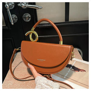 批发热卖优雅设计师Pu皮革半圆形斜挎包新款奢华名牌马鞍包 - Product Image 1